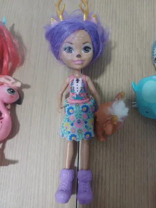 Muñecas Enchantimals y mascotas