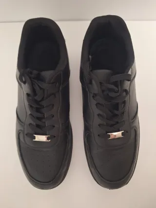 Zapatillas negras talla 42