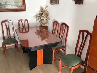 Mueble de comedor completo madera y cristal