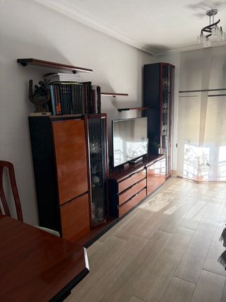 Mueble de comedor completo madera y cristal