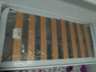 Somier de madera y metal