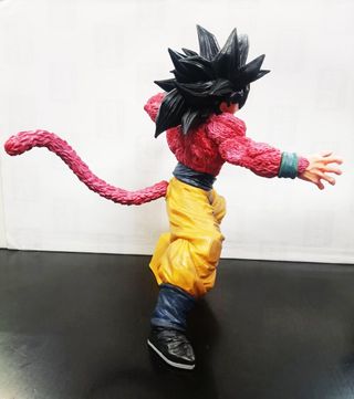 Goku SSJ4 Dragon Ball GT Figura 26cm