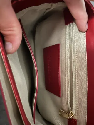 Borsa Trussardi rossa con dettagli oro