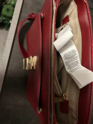 Borsa Trussardi rossa con dettagli oro