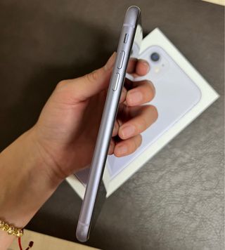 iPhone 11 Viola