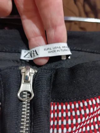 Falda tubo Zara cremallera delantera