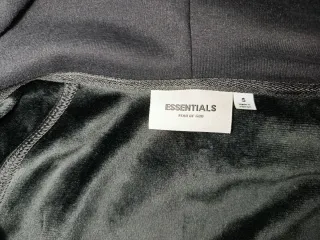 Chaqueta Essentials Fear of God Negra