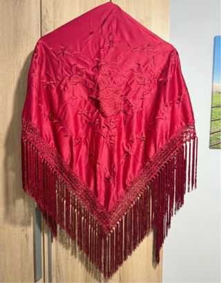 Mantoncillo bordado feria Sevilla