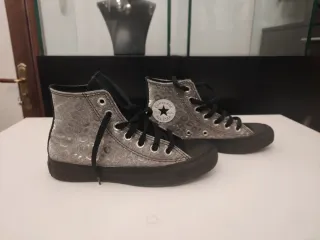 Zapatillas Converse Plata y Negro