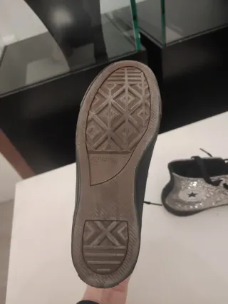 Zapatillas Converse Plata y Negro