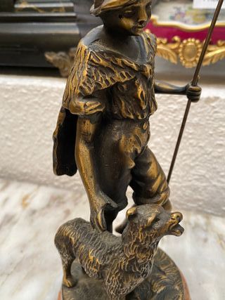 Escultura bronce pastor con perro