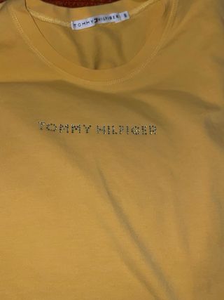 Camiseta Tommy Hilfiger Mujer “Auténtica”