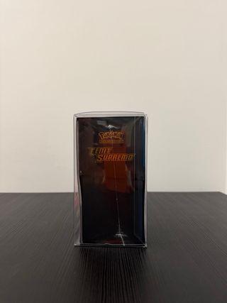 Caja Entrenador Élite Pokémon Cenit Supremo