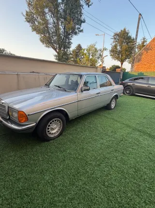 Mercedes-Benz w123 1985