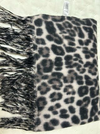 Bufanda animal print muy suave