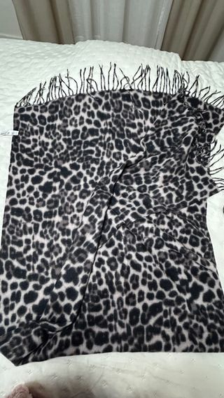 Bufanda animal print muy suave
