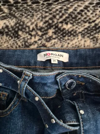 Pantalón vaquero Morgan con cinturón