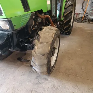 Tractor Deutz DX 3.900 Doble tracción 6500 horas