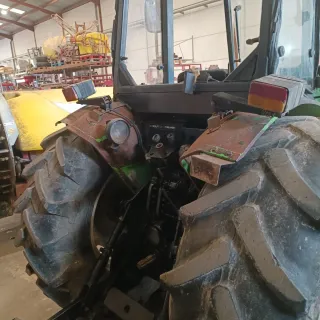 Tractor Deutz DX 3.900 Doble tracción 6500 horas