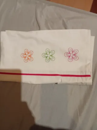 Sábana nórdica cuna con flores