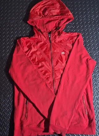Chaqueta deportiva Ellesse roja
