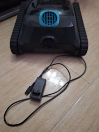 Robot Limpiafondos Aiper Negro y Azul Scuba s1