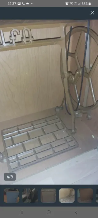 Máquina de coser Alfa antigua