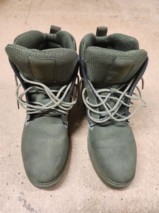 Anfibi verdi taglia 37