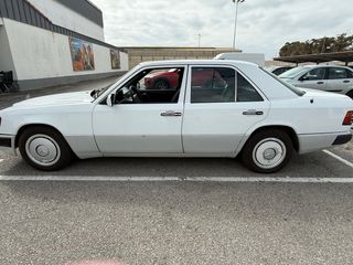 Mercedes-Benz w124 1989