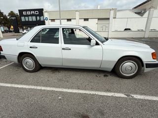 Mercedes-Benz w124 1989