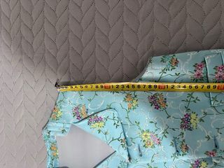 Chaleco fallero azul con flores