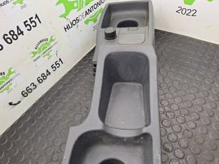 99995 8200457030 consola central renault kangoo