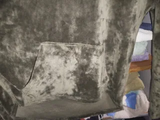 Felpa verde in pelle di pesca