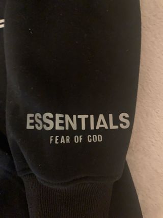 Sudadera Essentials Fear of God Negra
