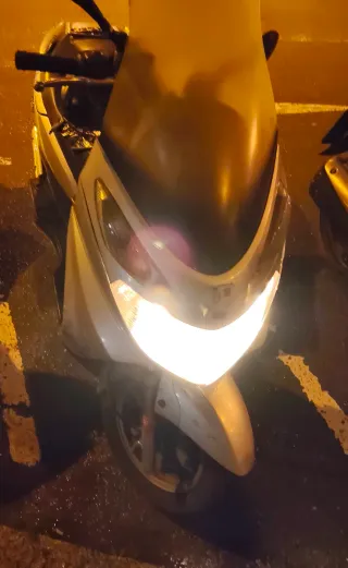 Suzuki Burgman 125 Plata