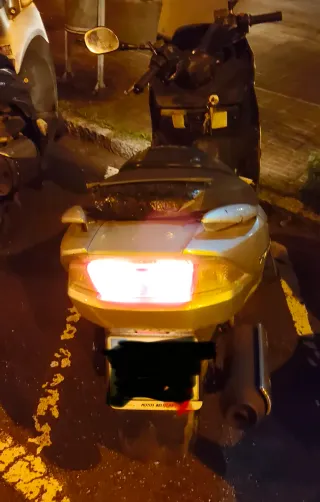 Suzuki Burgman 125 Plata