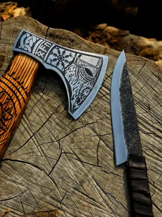 Hacha Vikinga Forjada a Mano + Cuchillo