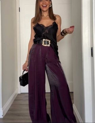 Pantalón satinado cinturón