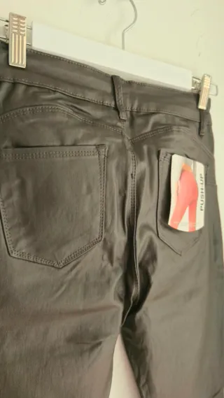 Pantalón A°ORO efecto piel marrón