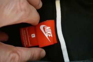 Sudadera Nike Negra Logo Pequeño Talla L