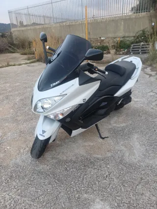Yamaha T-Max 500 2012 116000km .vespinos .ford mon