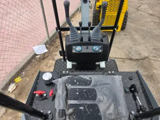 Mini excavadora Colt KV13