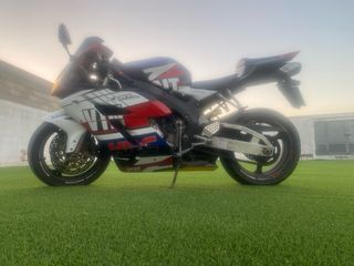 Honda CBR 1000 RR 2006 muy mimada y muy cuidada