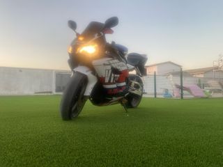 Honda CBR 1000 RR 2006 muy mimada y muy cuidada