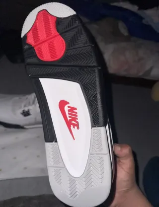 Jordan 4 Blanco Gris