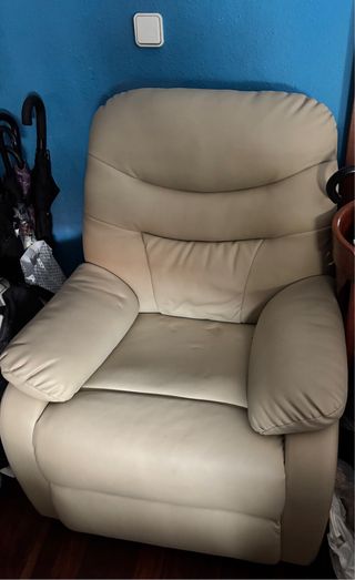 Sillón de masajes piel beige