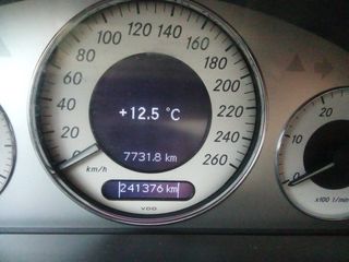 Mercedes-Benz E320 2006
