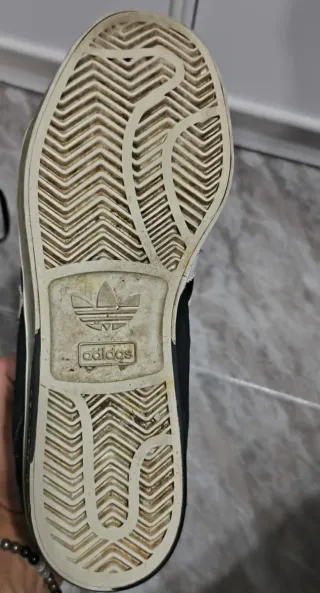 Zapatillas Adidas tipo Botín talla 44