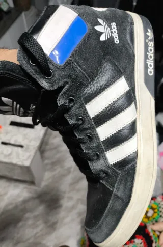 Zapatillas Adidas tipo Botín talla 44