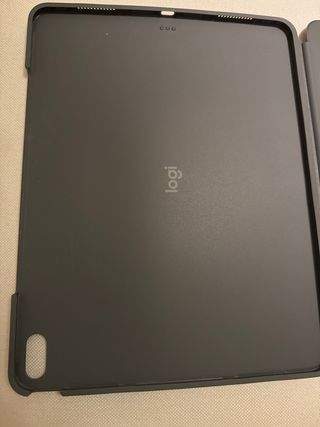 Funda Logitech Combo Touch iPad Air 13 pulgadas